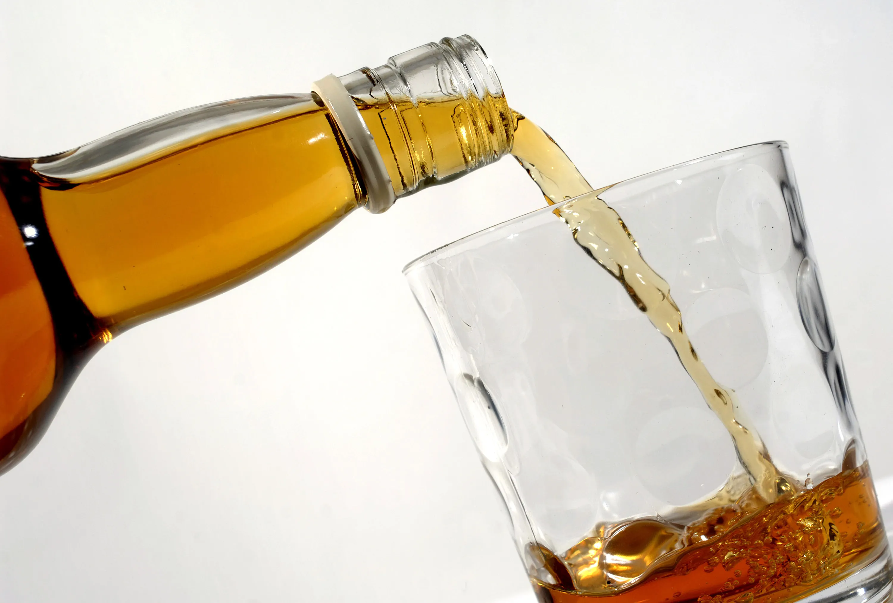 The pandemic helped drive&nbsp;record sales for the U.S. liquor industry last year.