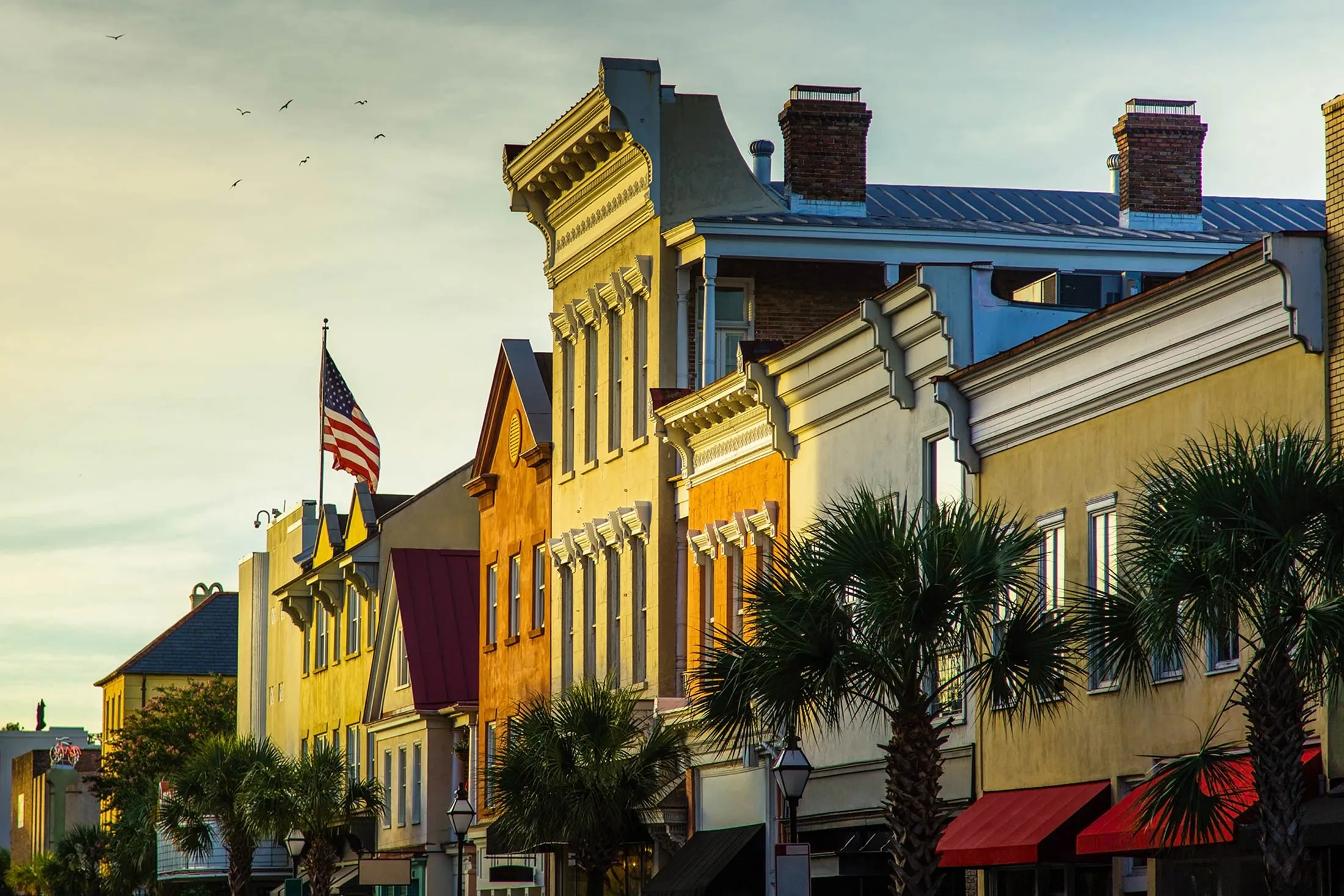 1489436553_main-street-usa-america-small-town
