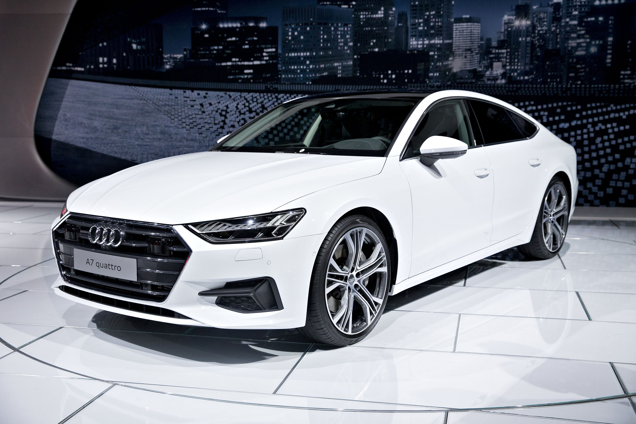 2019 Audi A4 Sedan, Avant Unveiled In Europe With Discreet Changes