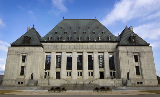 Trudeau’s Carbon Tax Upheld by Top Court, Cementing Green Agenda
