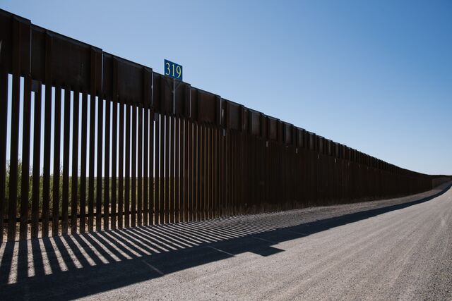 Trump’s $3.8 Billion Border Wall Diversion Targeted by ACLU - Bloomberg