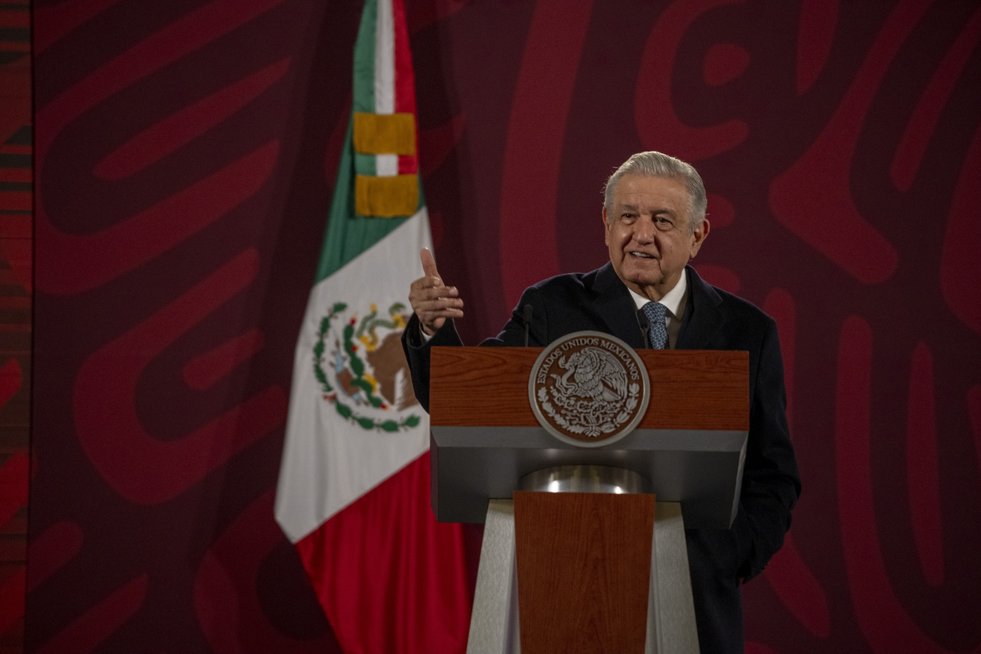 AMLO Unnerves Mexico's Elite With Surprising Railroad Seizure - Bloomberg