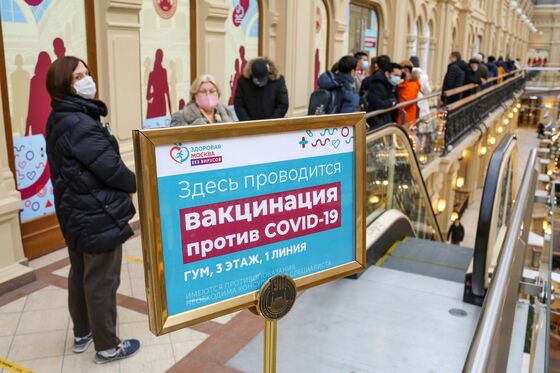 Putin’s Boasts About Covid-19 Safety Are Unraveling