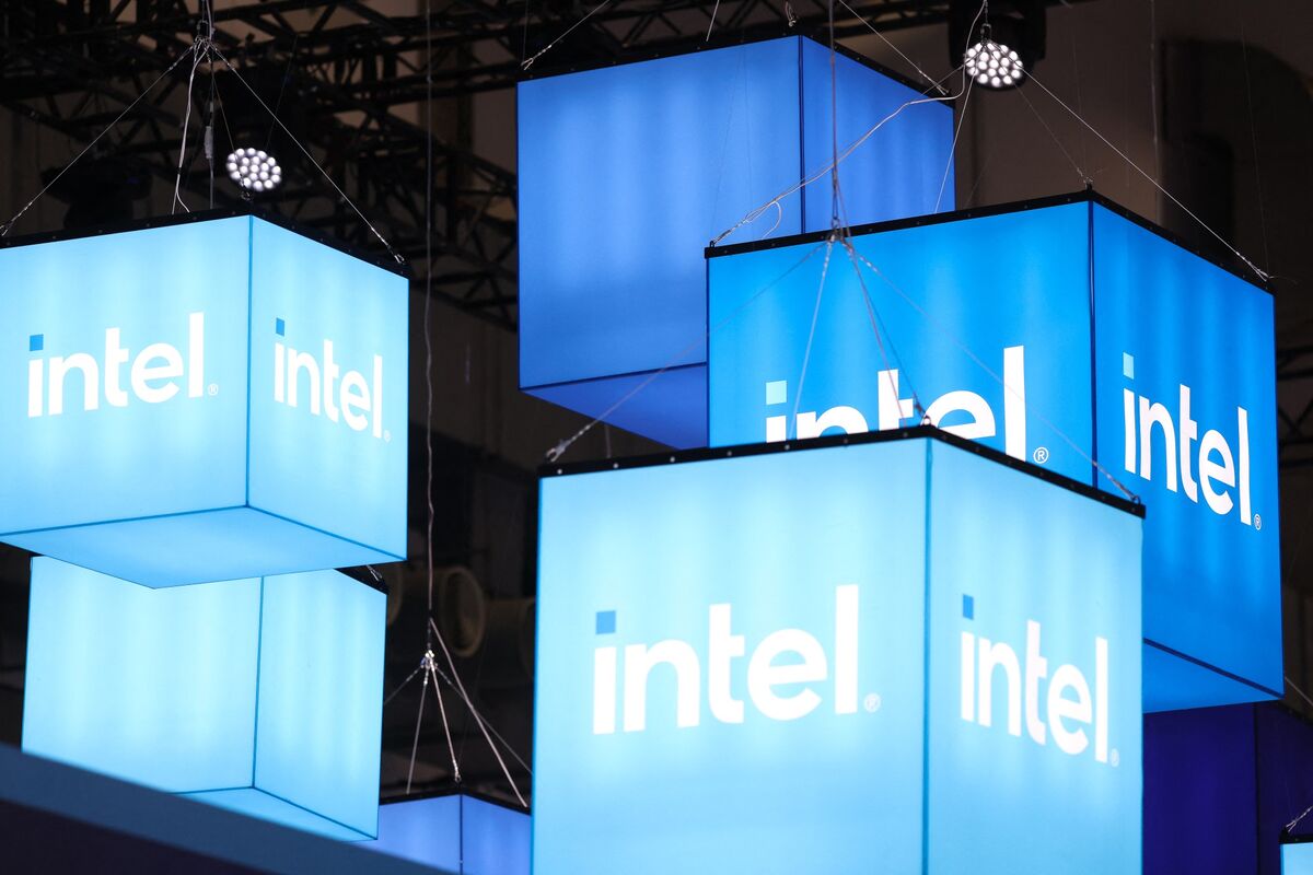 Trump Administration Said to Discuss Taking Stake in Intel