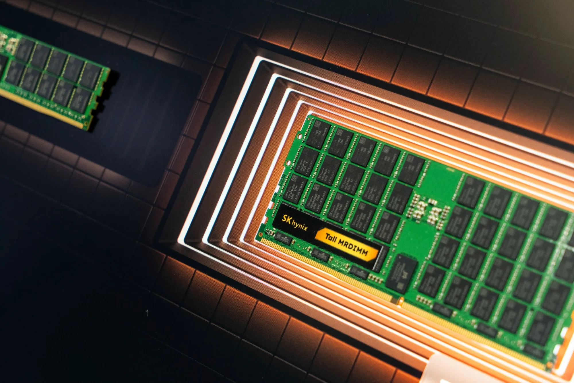 Chips on display at the SK Hynix Inc. booth during the China International Import Expo (CIIE) in Shanghai, China, on&nbsp;Nov. 6.