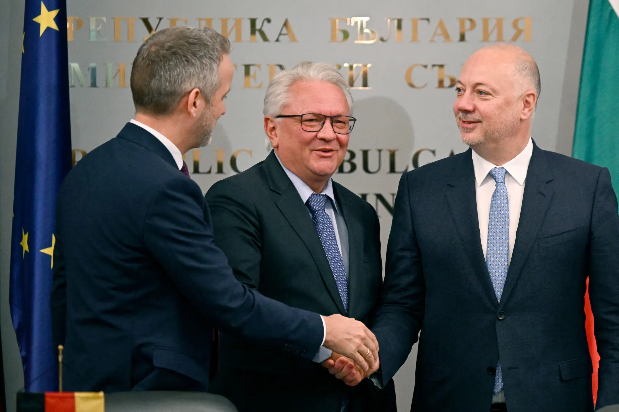 Rheinmetall CEO Armin Papperger, center, with&nbsp;Bulgaria's Prime Minister Rossen Jeliazkov, right, during a signing ceremony for a joint project of gunpowder and ammunition plant in&nbsp;Sofia, on Oct. 28.