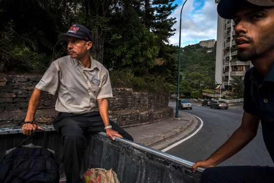 Why I Pick Up Hitchhikers in One of the World’s Deadliest Cities