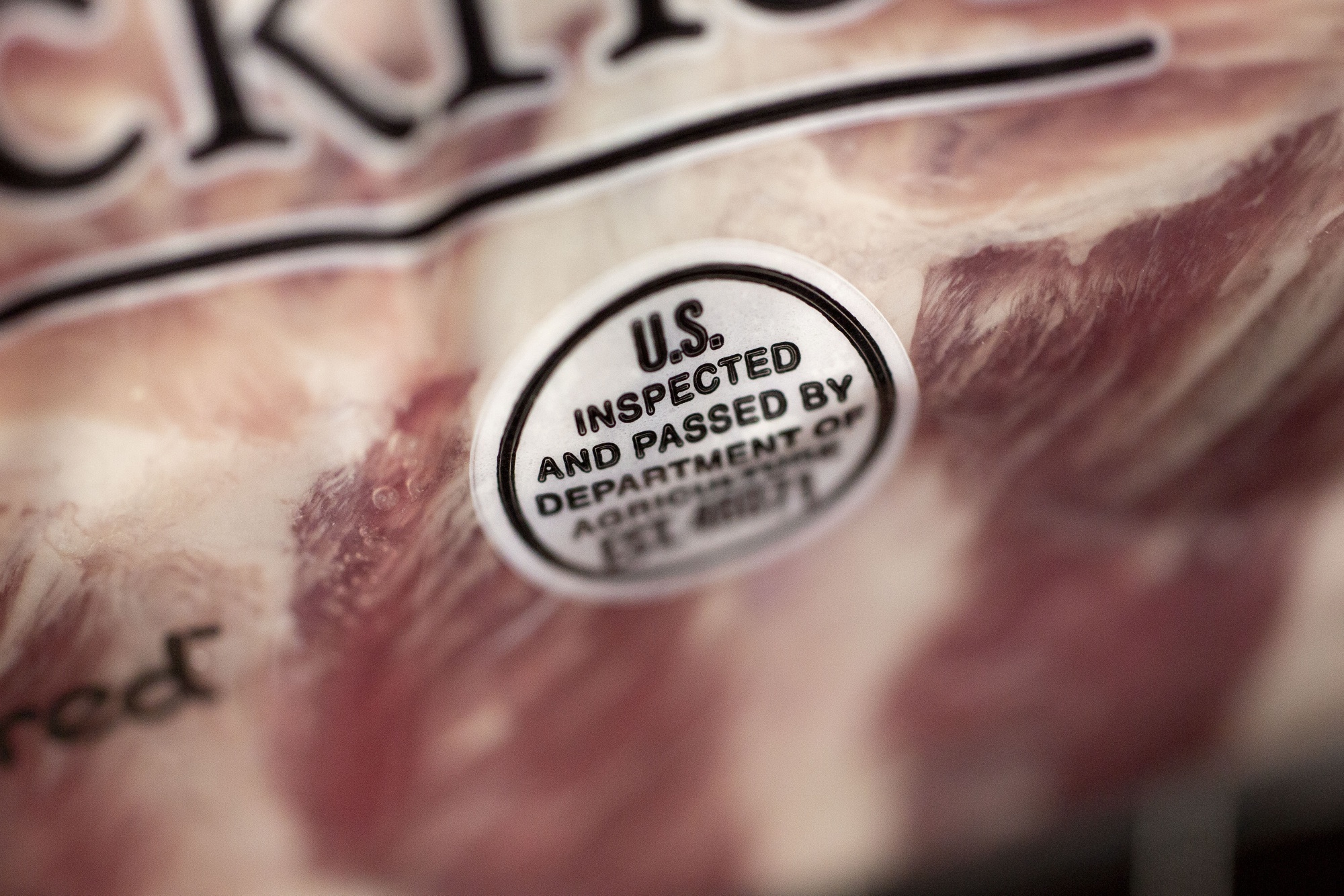 USDA Inspector Reported to Die Amid MeatPlant Viral Outbreaks Bloomberg
