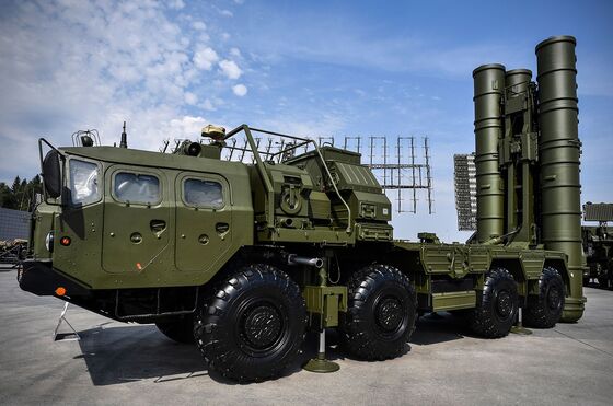 Turkey Unhappy With U.S. Missile Offer as Russia Readies S-400s