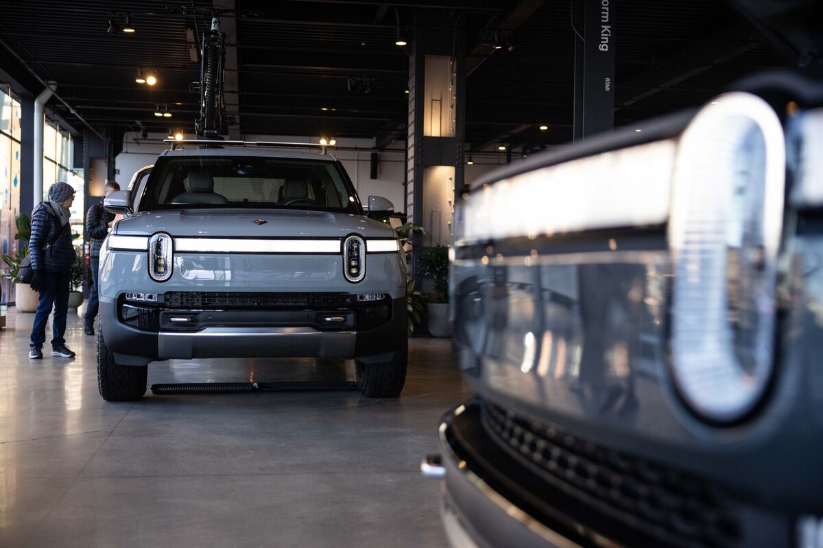 bloomberg.com - Kara Carlson - Rivian Narrows Loss Ahead of Plan to Boost EV Output in Georgia