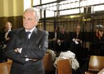 Calisto Tanzi, Parmalat SpA founder and former chairman, pauses as he arrives in court for the Parmalat trial in Milan, Italy, on Monday, Nov. 17, 2008.&nbsp;