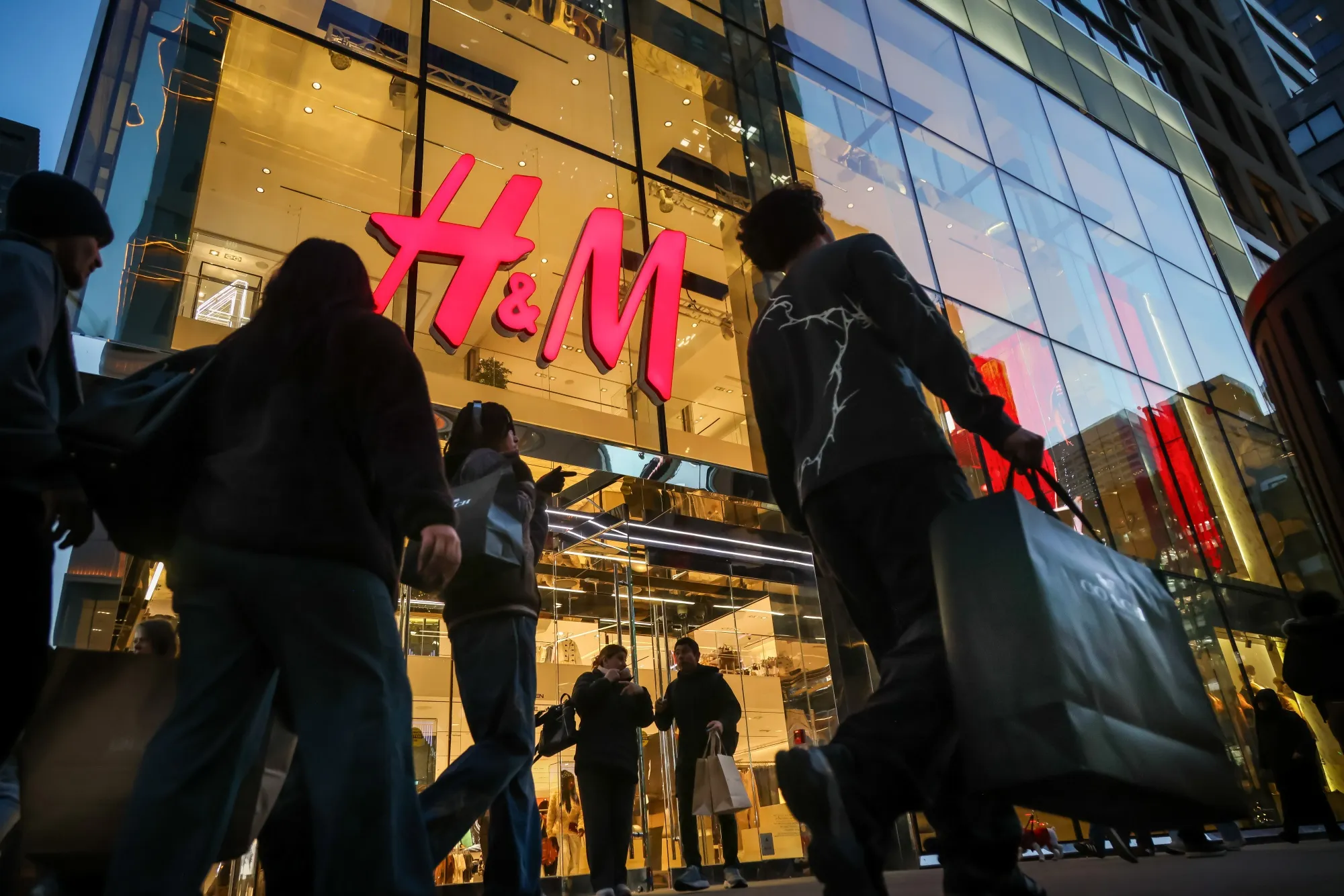 An H&amp;M store on Fifth Avenue in New York.
