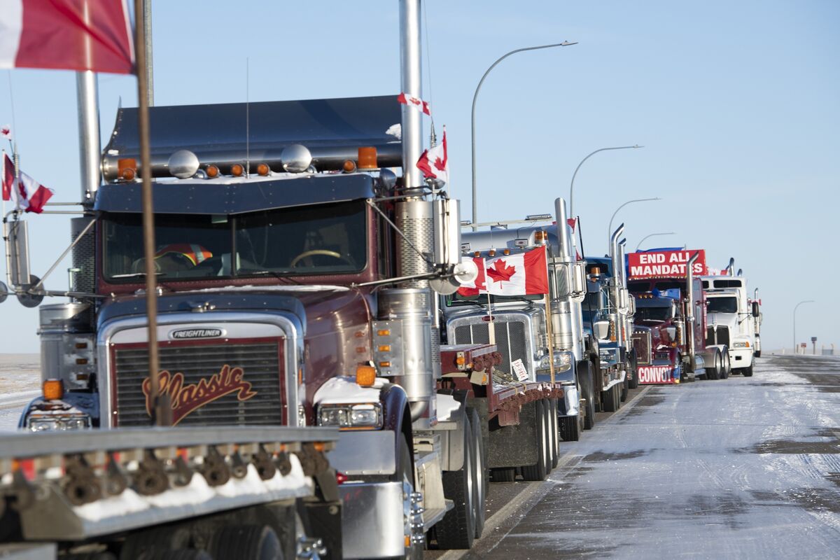 Gofundme Boots Canada Trucker Fundraiser Opposing Vaccine Rules Bloomberg