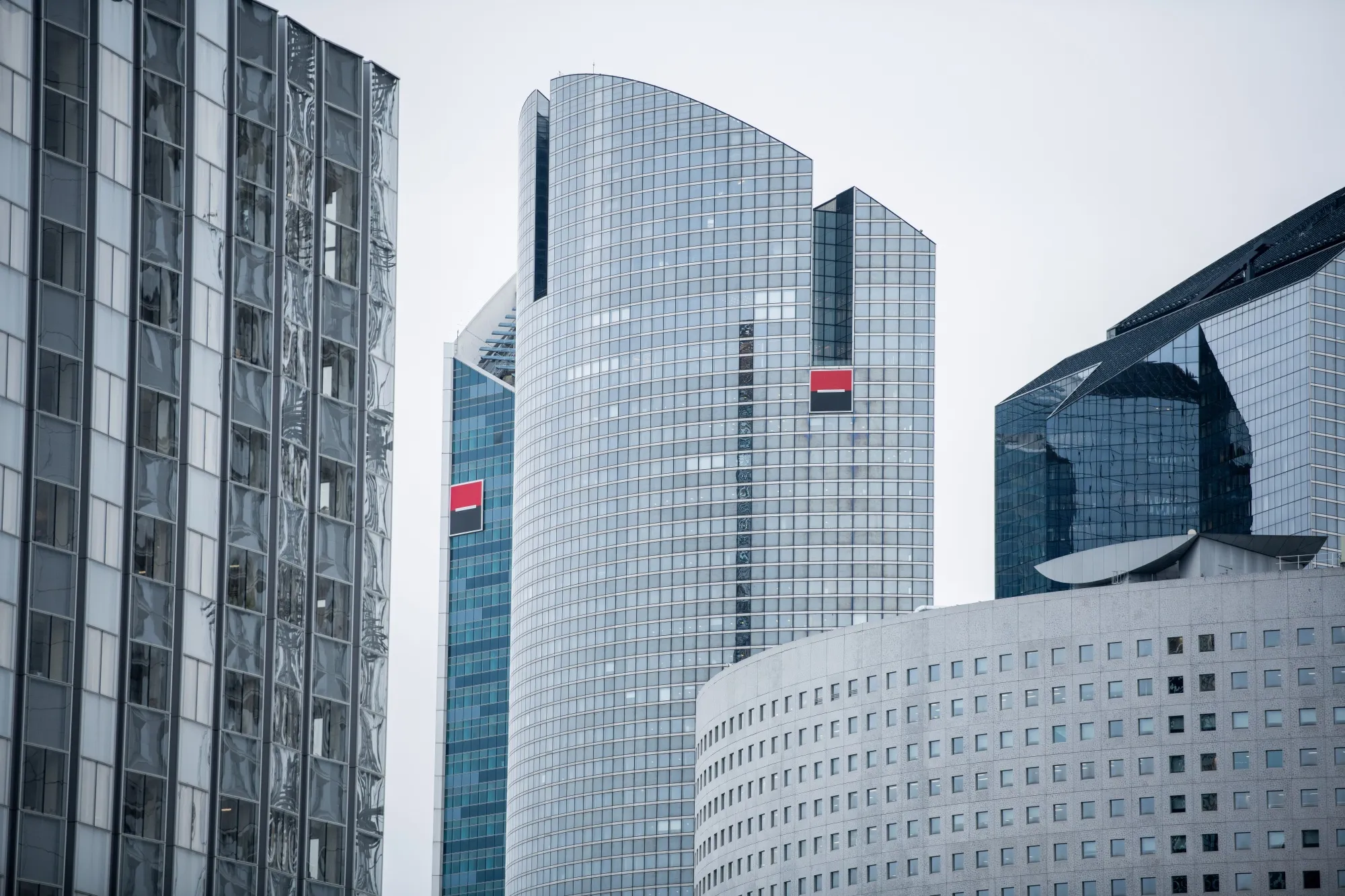 仏銀ソシエテ・ジェネラル、投資銀行業を再編へ－行内文書 - Bloomberg