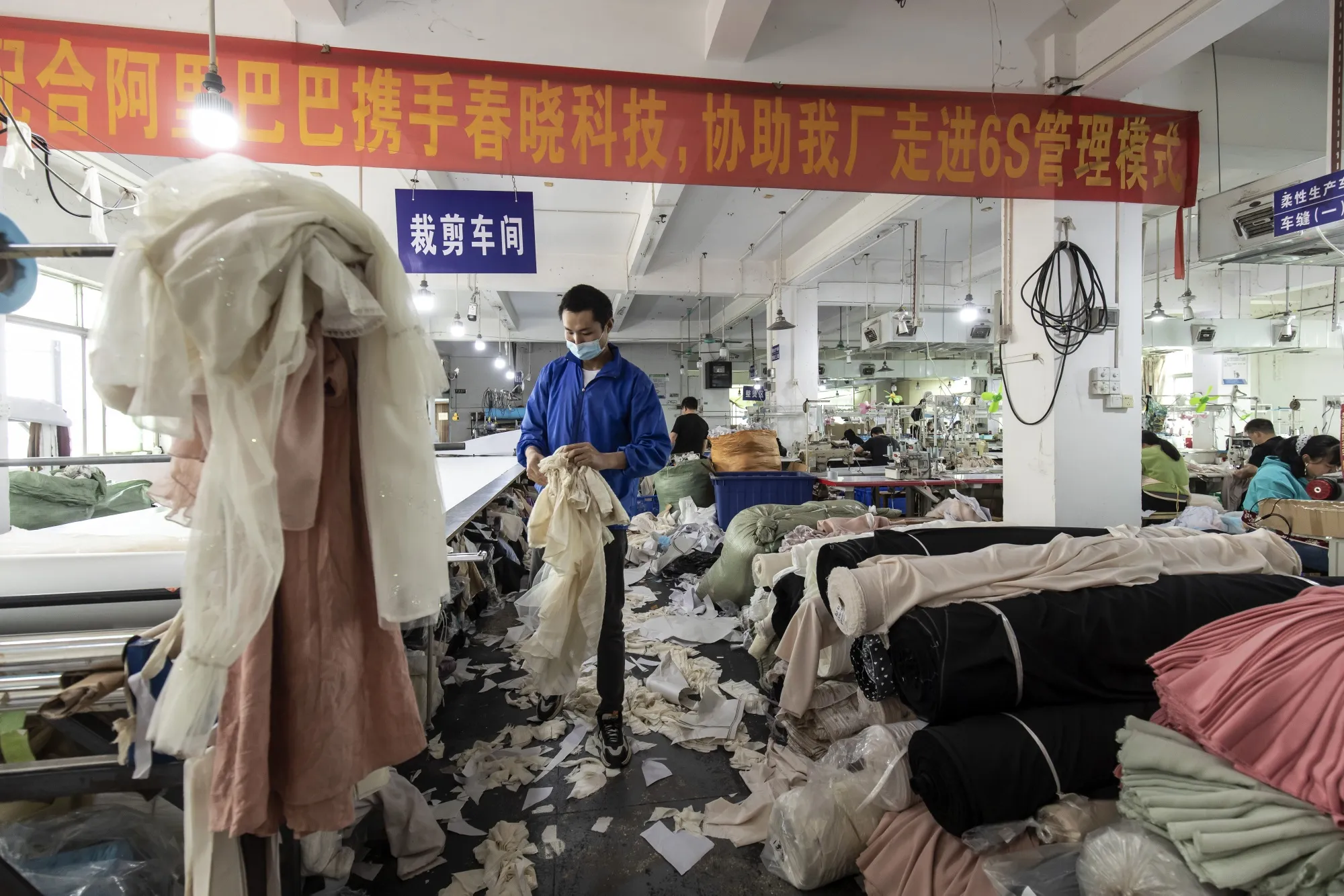 Workers at a&nbsp;garment factory in Guangzhou.&nbsp;