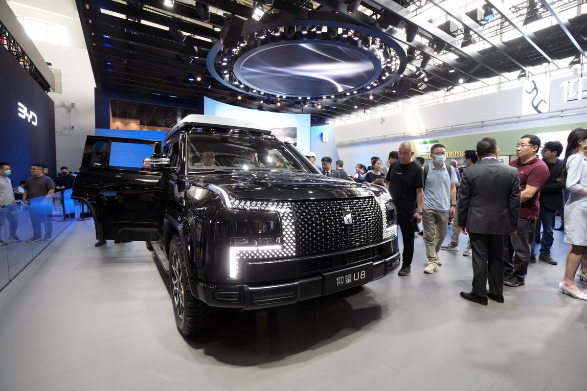 China Plans Tougher Regulations Targeting Carmaker Price War