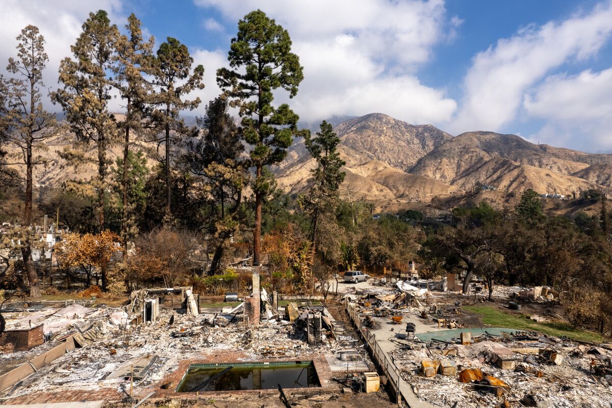 bloomberg.com - Todd Woody - Even Low-Risk Homes Are Caught Up in California's Climate Insurance Crisis