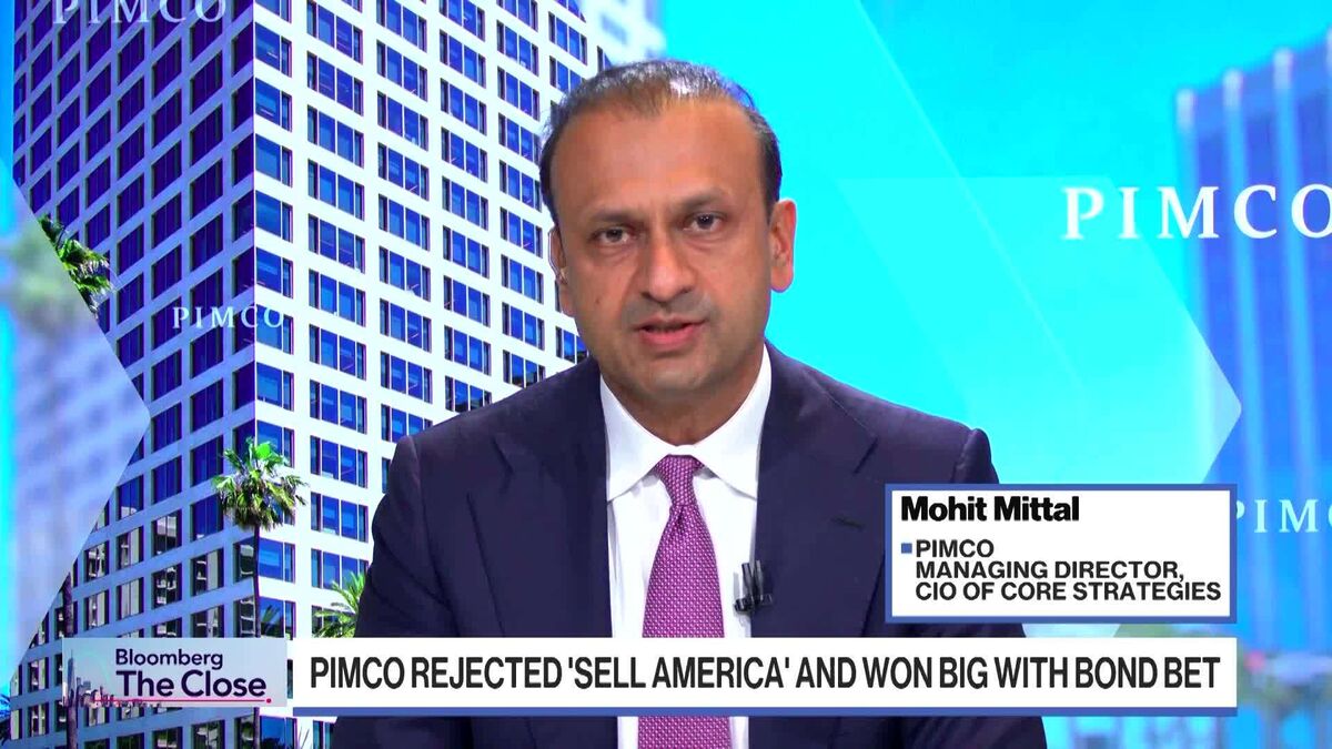 Why Pimco Ignored 'Sell America' Calls and Won Big