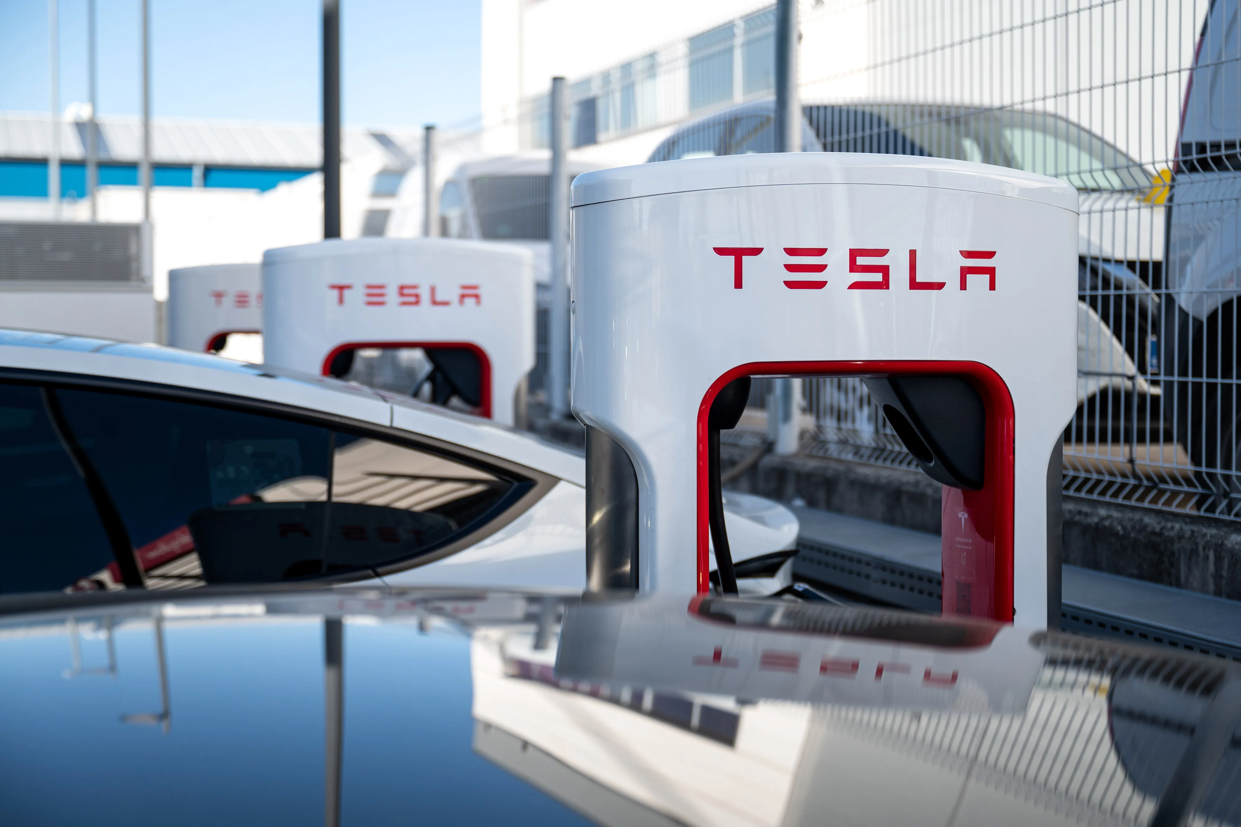 Tesla Supercharger Team Being Rehired After Musk Reversal - Bloomberg