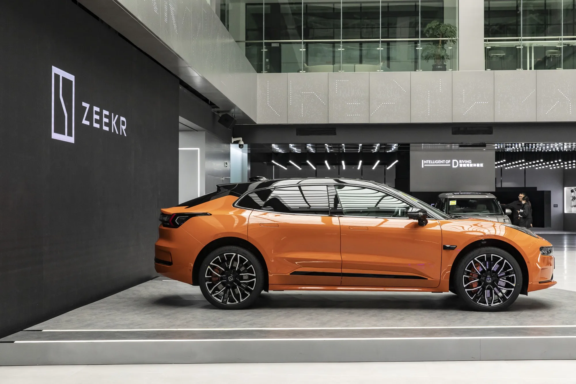 A Zeekr 001 electric vehicle.