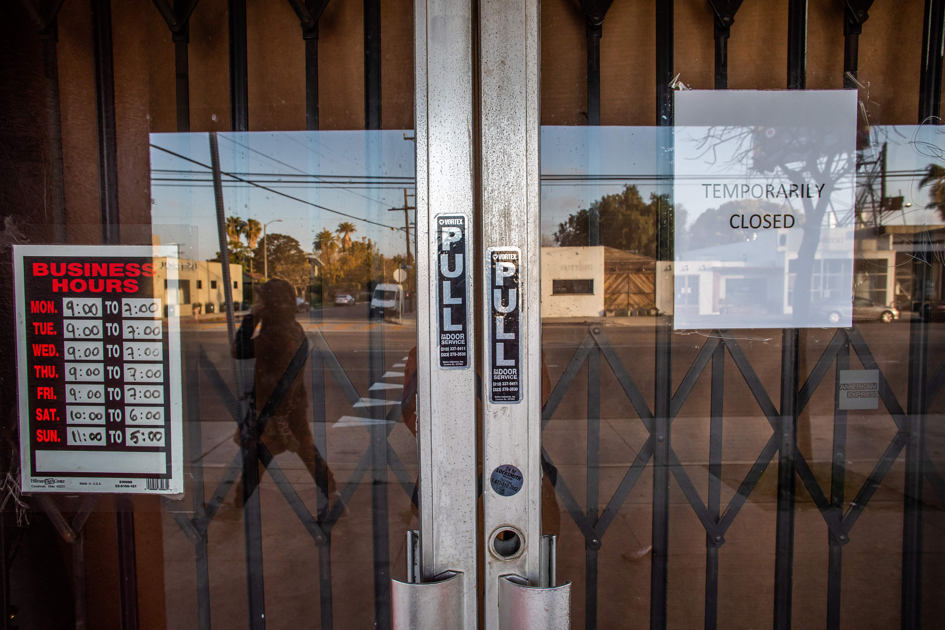 A framing shop stands closed in Venice Beach, California on April 1.