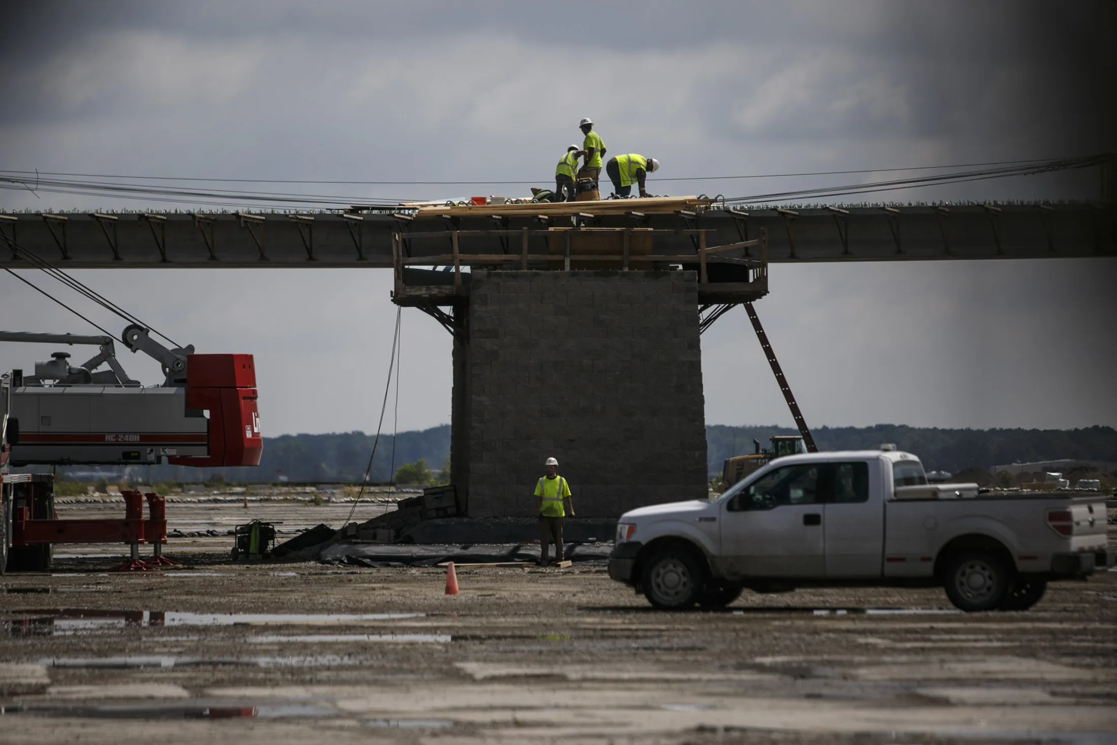 Contractors work at the construction site of the American Center for Mobility&nbsp;in Ypsilanti, Michigan, on Aug. 15, 2017.&nbsp;