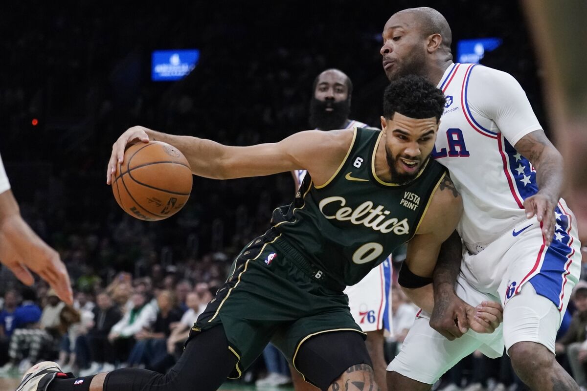 Tatum, Brown Each Score 35, Celtics Beat 76ers 126-117 - Bloomberg