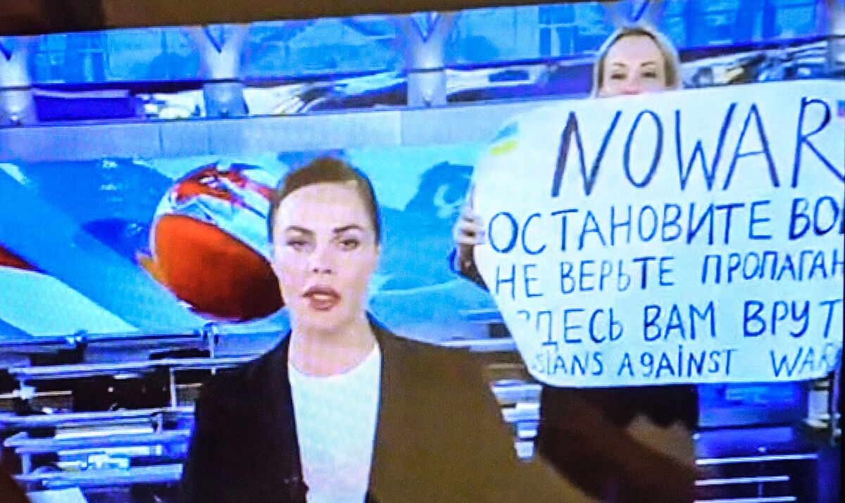 ロシア 国営 テレビ 反戦