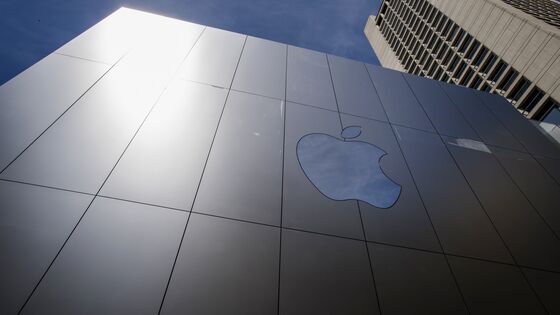 Apple May Start Reopening Stores in First Half of April