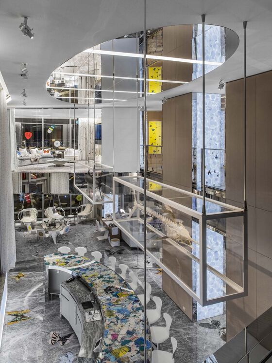 Why Damien Hirst Designed a $100,000-a-Night Vegas Hotel Room