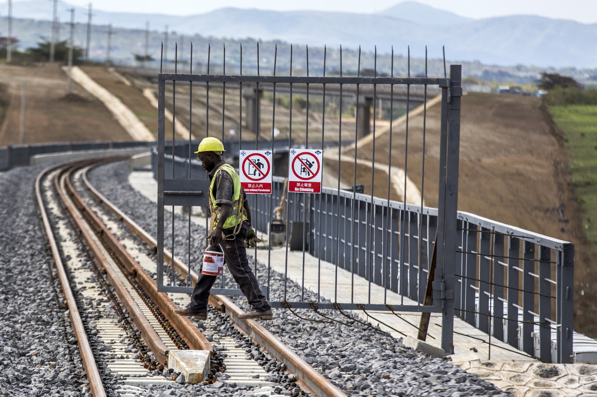 China's Built A Railroad To Nowhere In Kenya