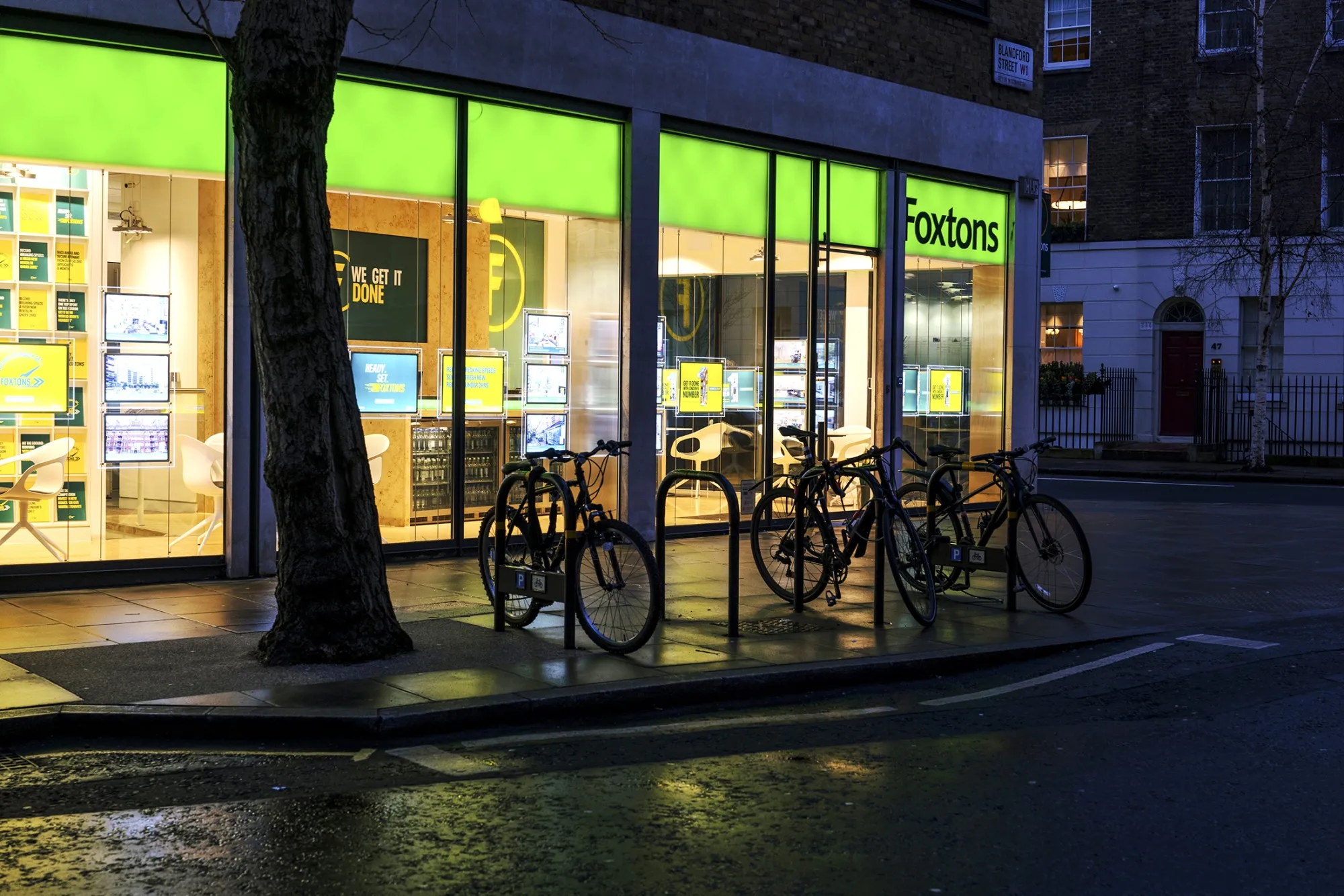 Foxtons Staff Allege Sex Harassment, Racism, Drunk-Driving at London Firm  (FOXT) - Bloomberg