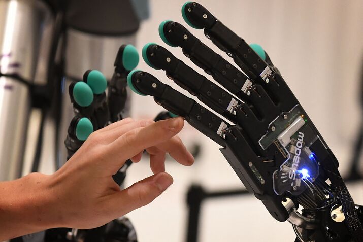 Wealthy Asians Chasing Returns Pour $25 Billion Into AI Startups