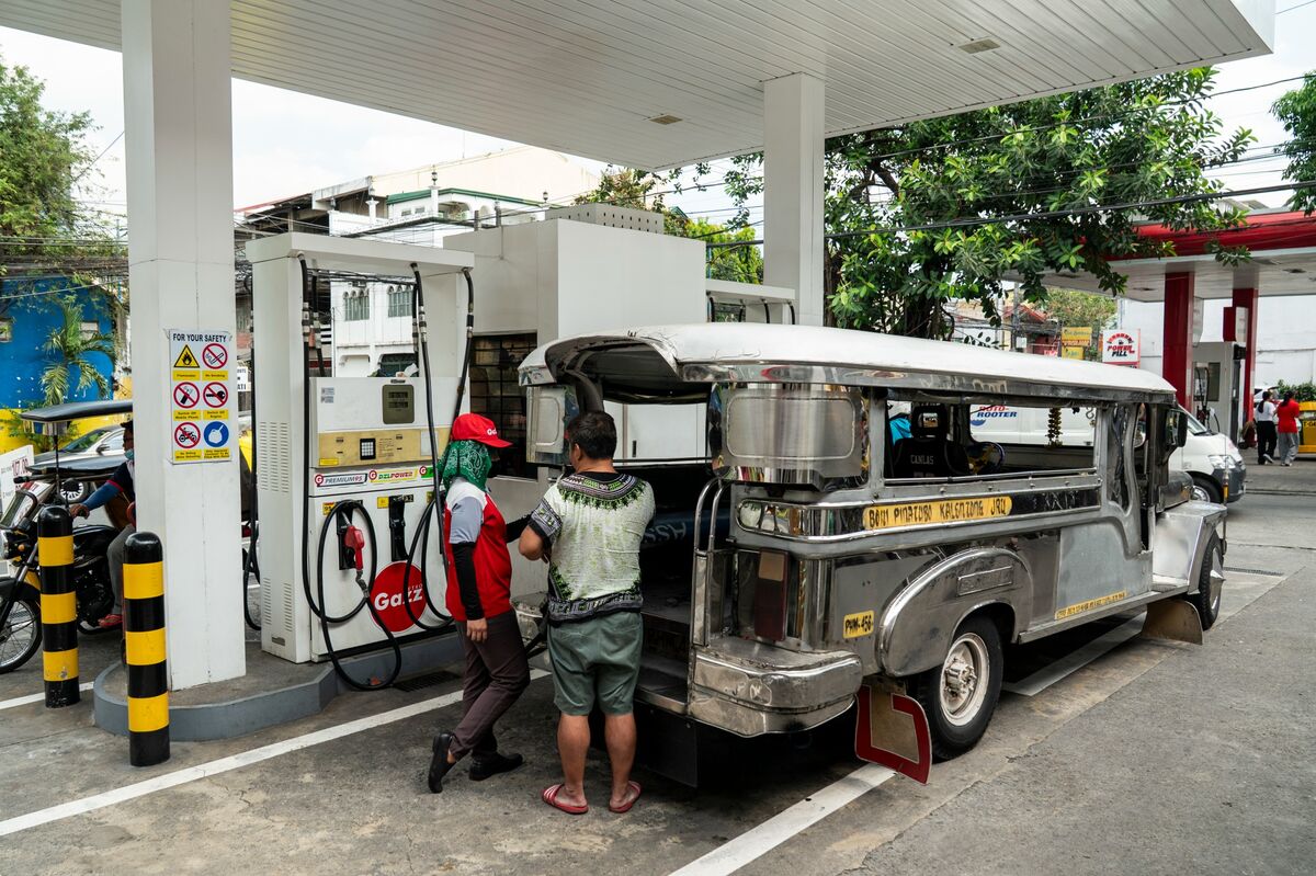Philippine Inflation Eases in May Amid Fuel Price Rollbacks