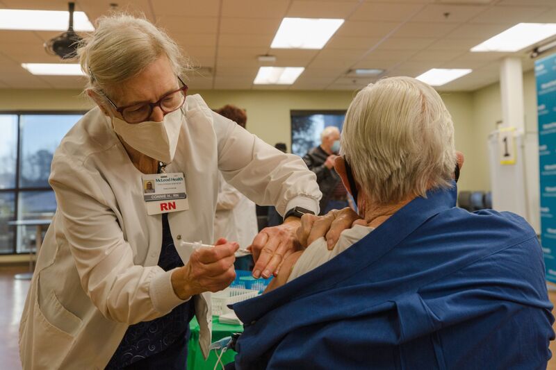 McLeod Health Clarendon Administers Covid-19 Vaccine