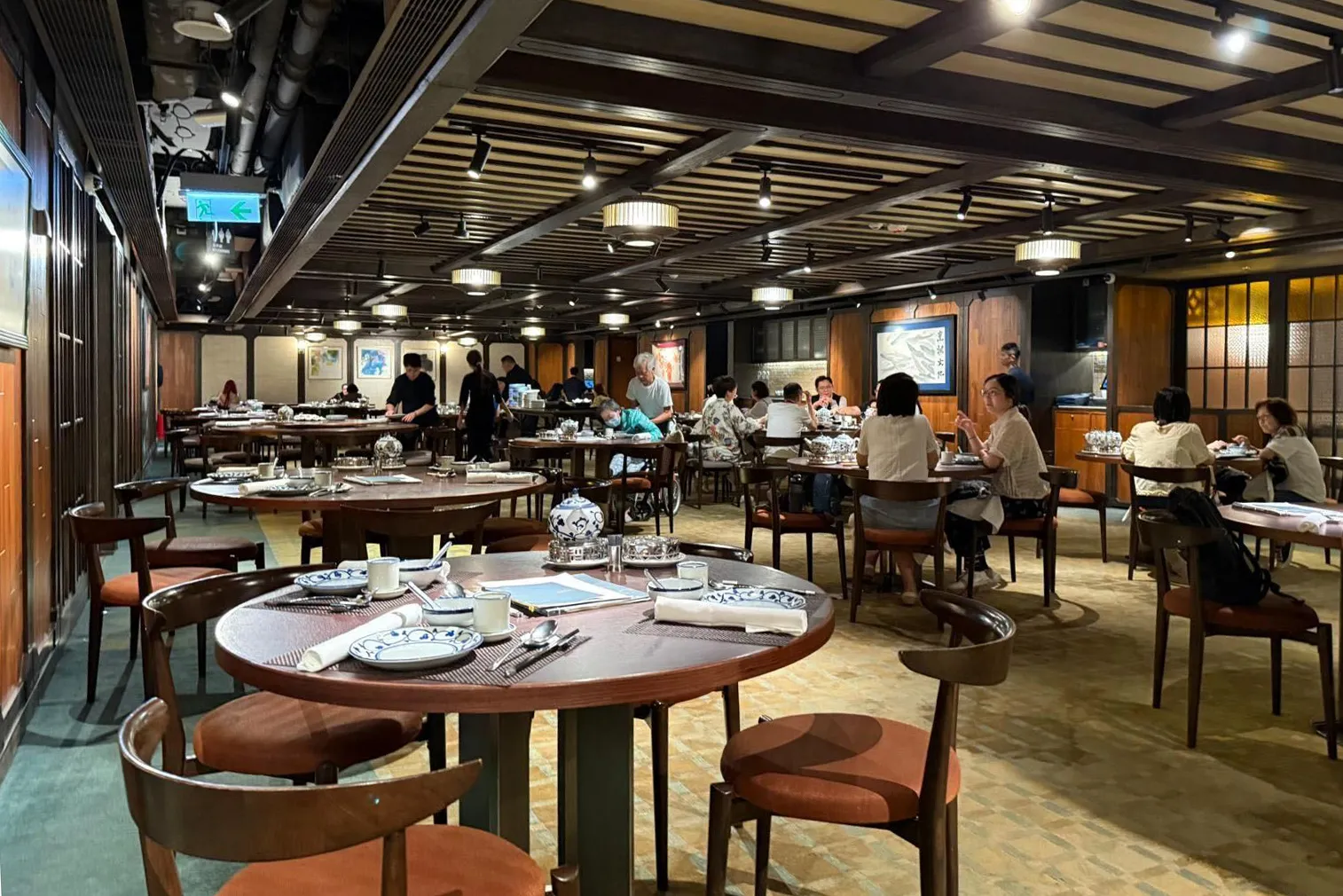 Off bustling Nathan Road, Yat Tung Heen is in the basement of the Eaton hotel.