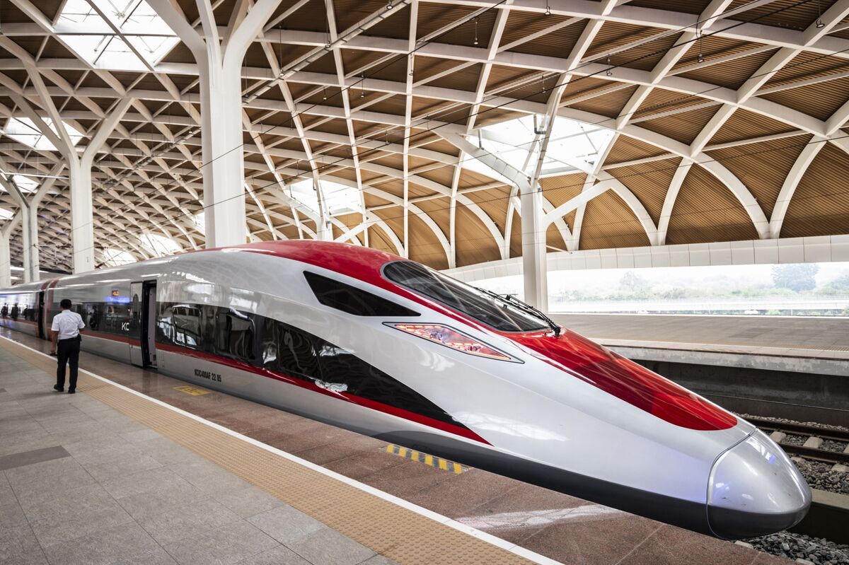 Indonesian high speed line to be branded Whoosh, News