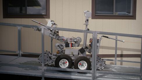 爆弾処理ロボット