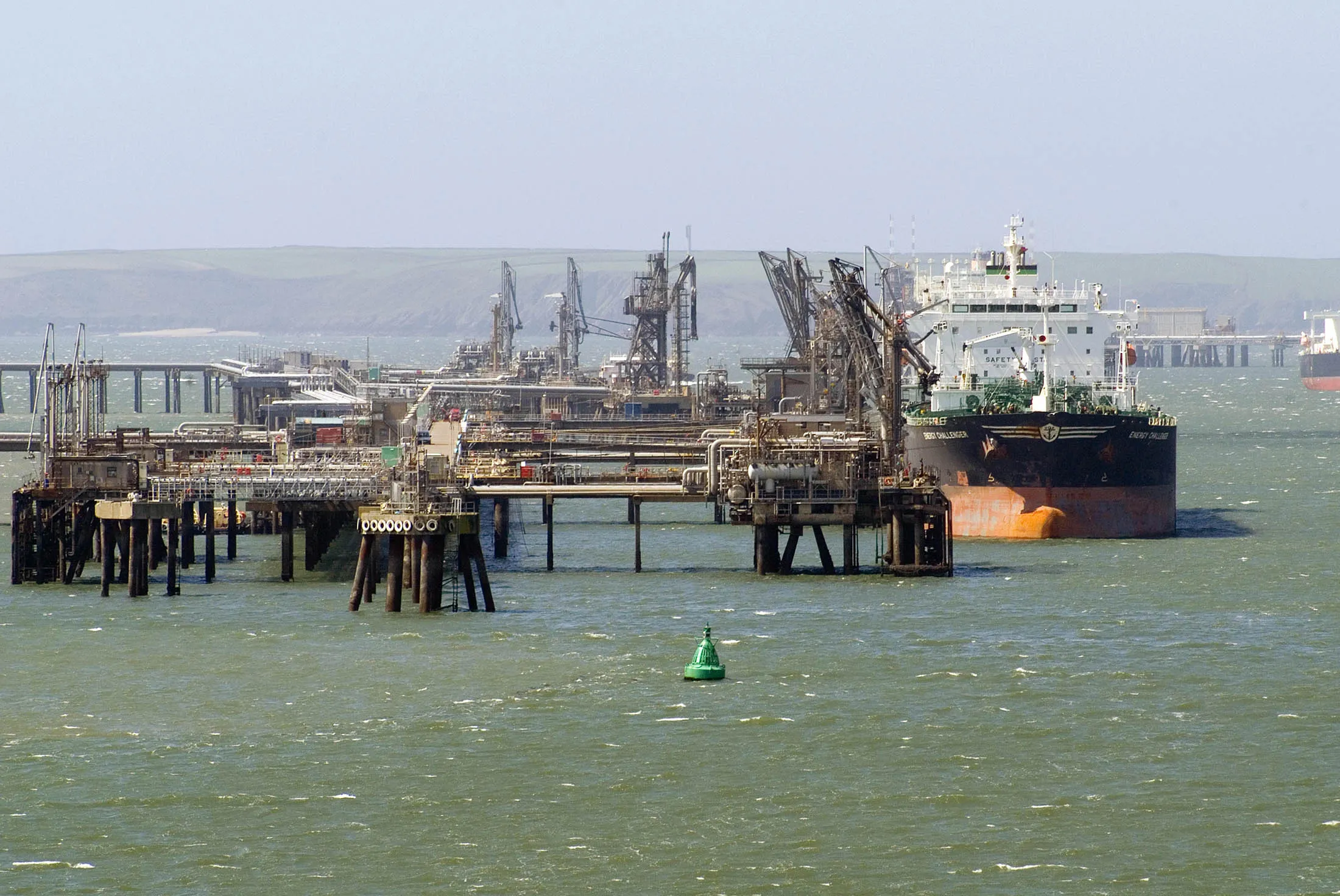 1468214850_milford haven oil terminal