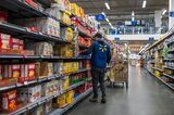 Canada Inflation Quickens To 8.1%, Keeping Up Rate Pressure