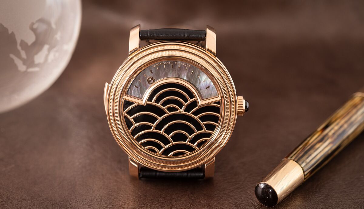 Parmigiani Fleurier Toric Capitole Waves in Rose Gold Review - Bloomberg