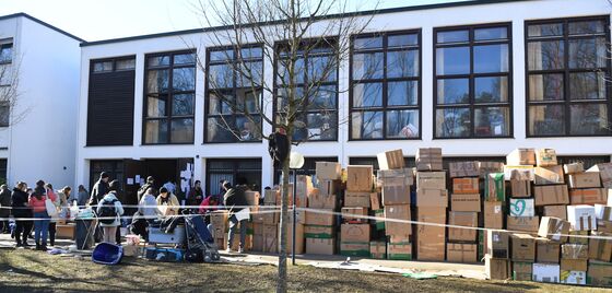Ukraine Donations Pour In From Around the World
