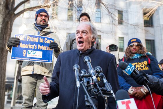 Ocasio-Cortez and Markey to Unveil Their ‘Green New Deal’