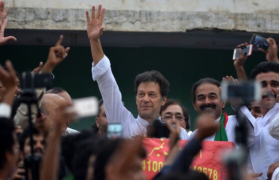 A Guide to the Key Players in Pakistan’s Election