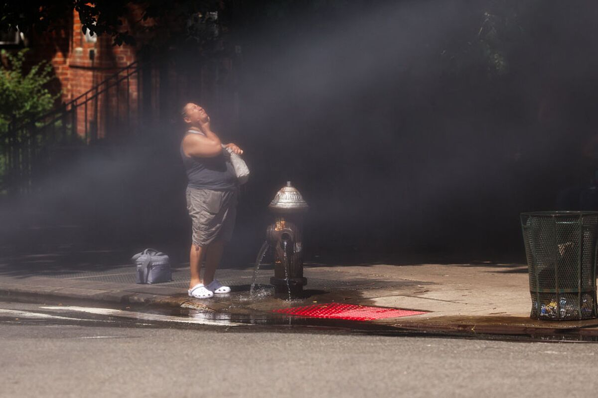 Heat Dome Searing US East Coast Pushes Swifties to Stay Home