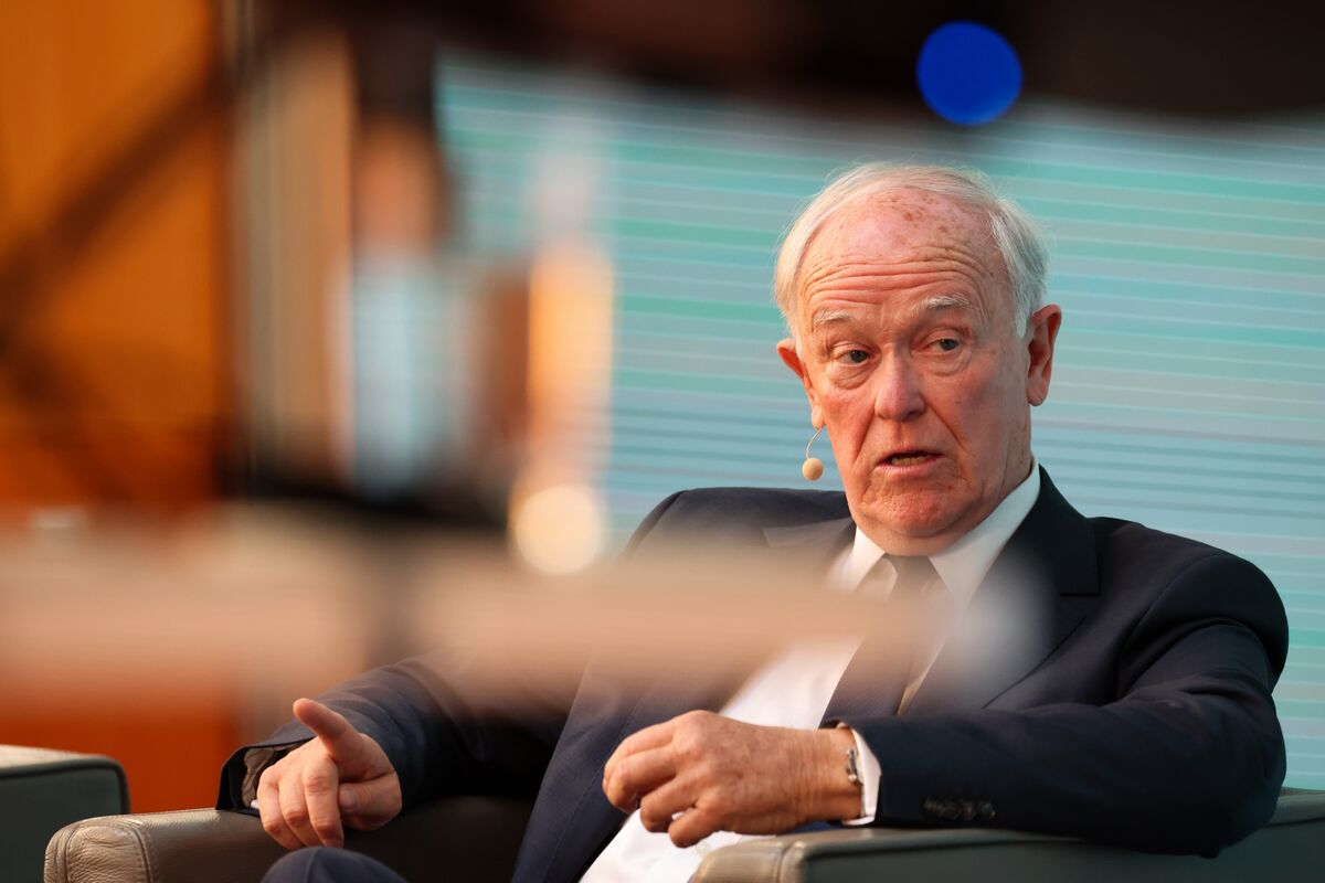 The 40-Year Battle for Berlin Access Tests Emirates' Patience