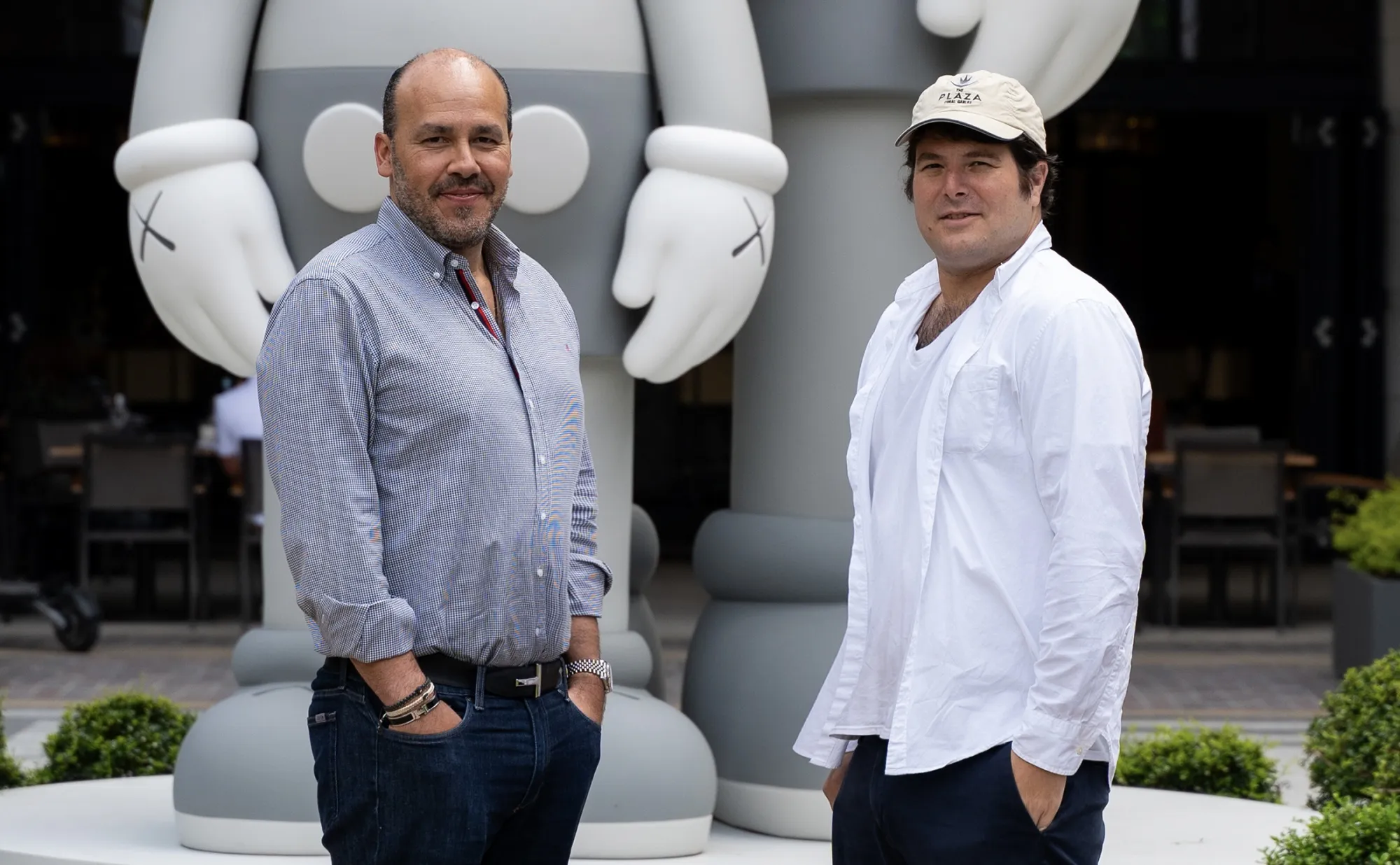José Antonio Pérez, izquierda, y Gregory Schwartz de Agave Holdings.