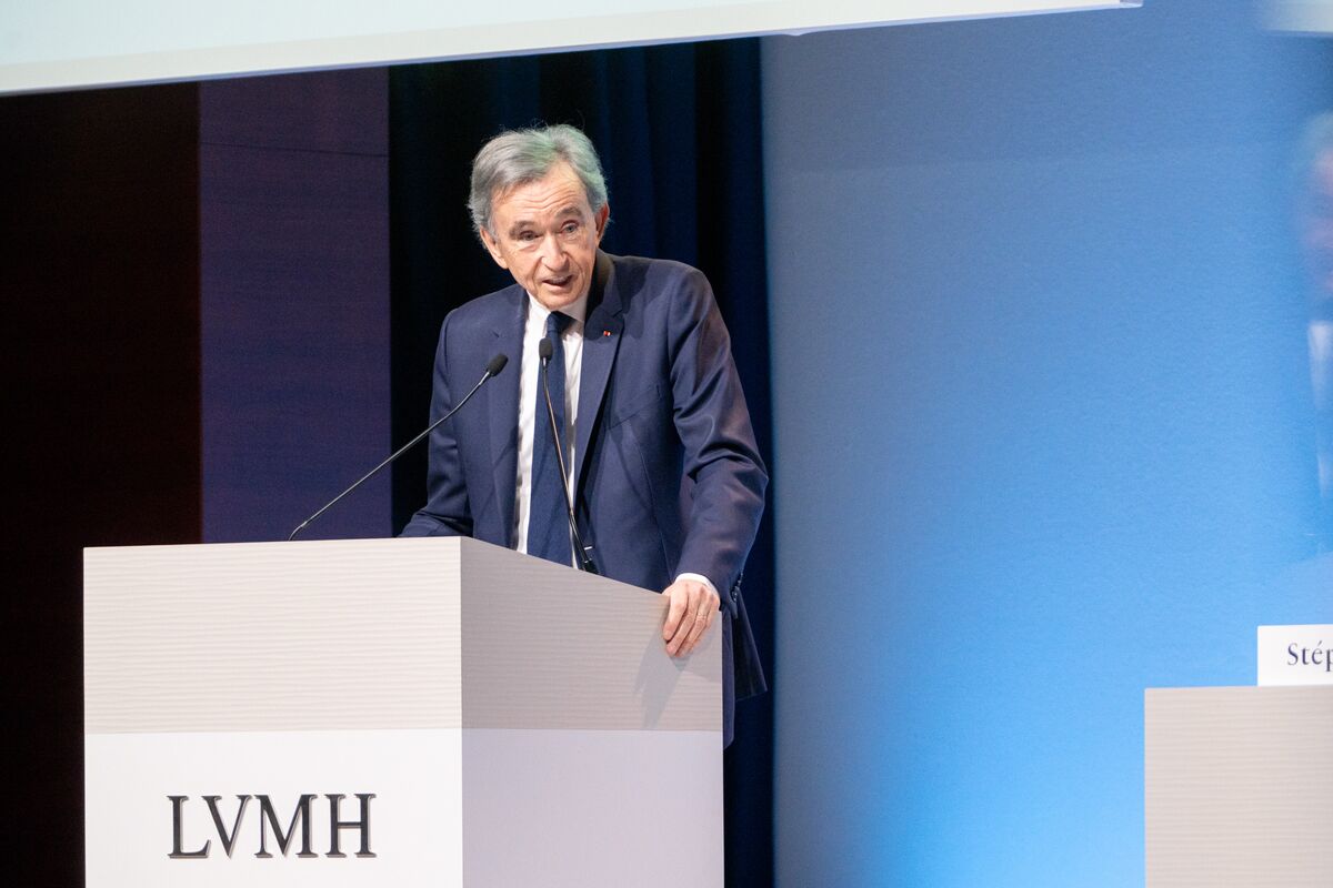 Arnault Tightens Grip on LVMH as His Stake Crosses the 50% Mark