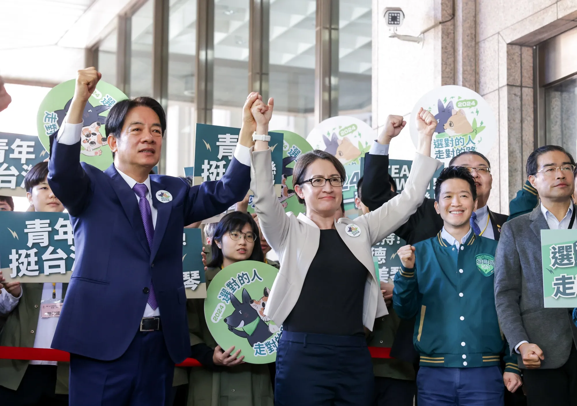 Lai Ching-te, left, and his running mate Hsiao Bi-khim.