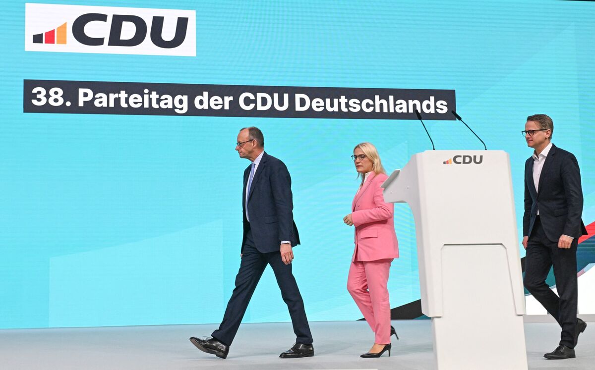 assets.bwbx.io image